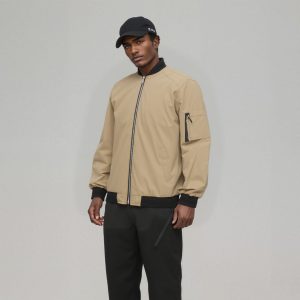 Casaco castanho simples