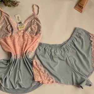 Lingerie cinza com detalhes de renda (T: G-L)