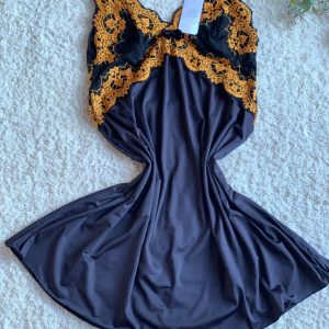 Lingerie azul escuro com detalhes de renda (T: G-L)