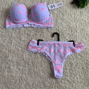 Lingerie Malú Confort (lilás e branca com detalhes em rosa ) T: P,G,GG