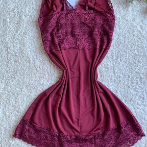Pijama ou baby doll Malú Confort ( vinho com detalhes em renda) T:G/L