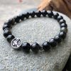 Pulseira do sígno feita com pedras Turmalina Negra e separadores inoxidáveis